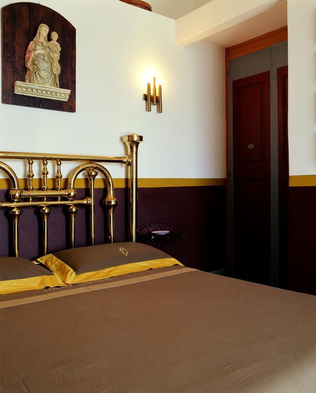 Villa Laetitia Ponza Bilik gambar